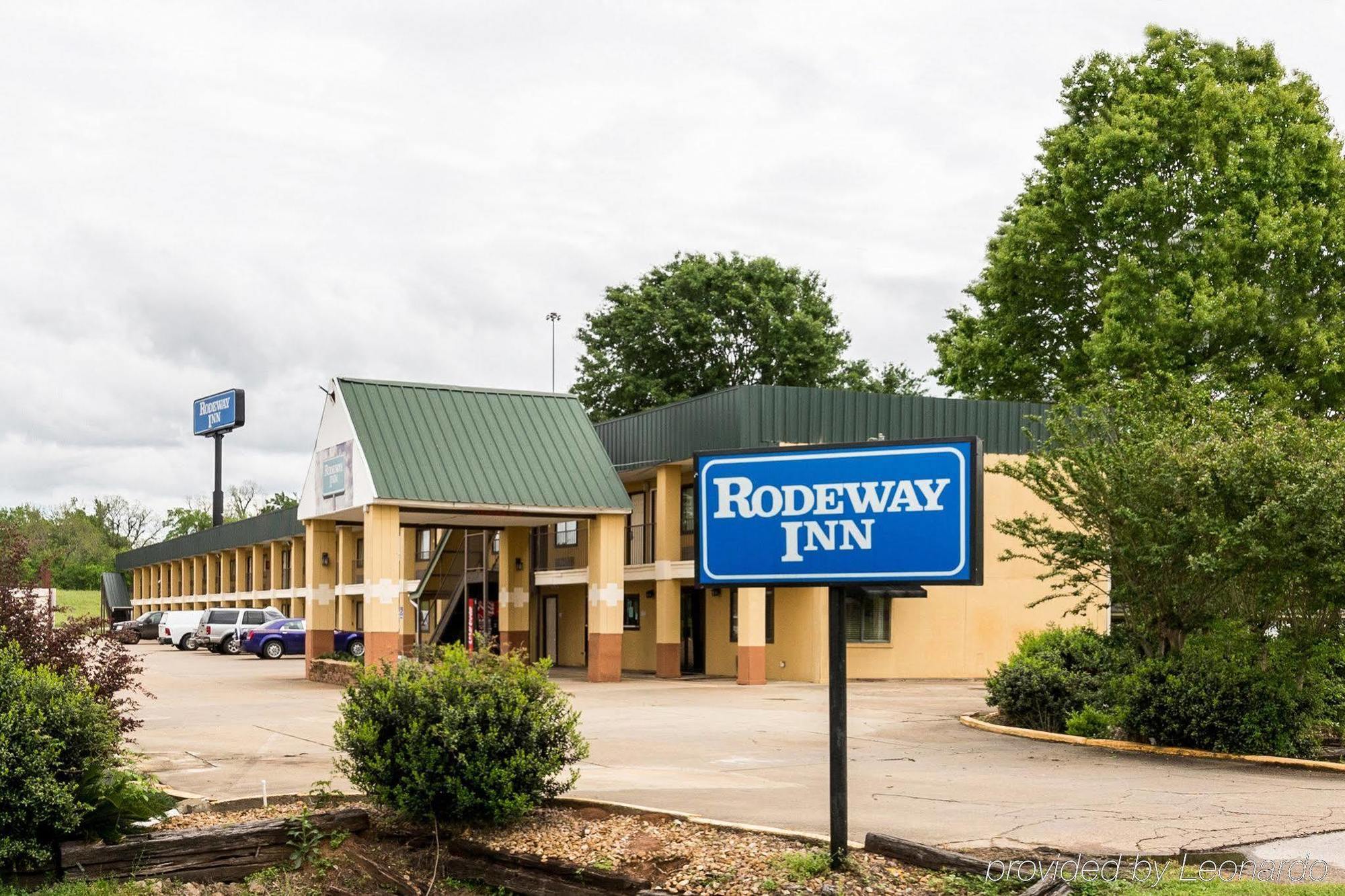 Rodeway Inn Alexandria Exterior photo