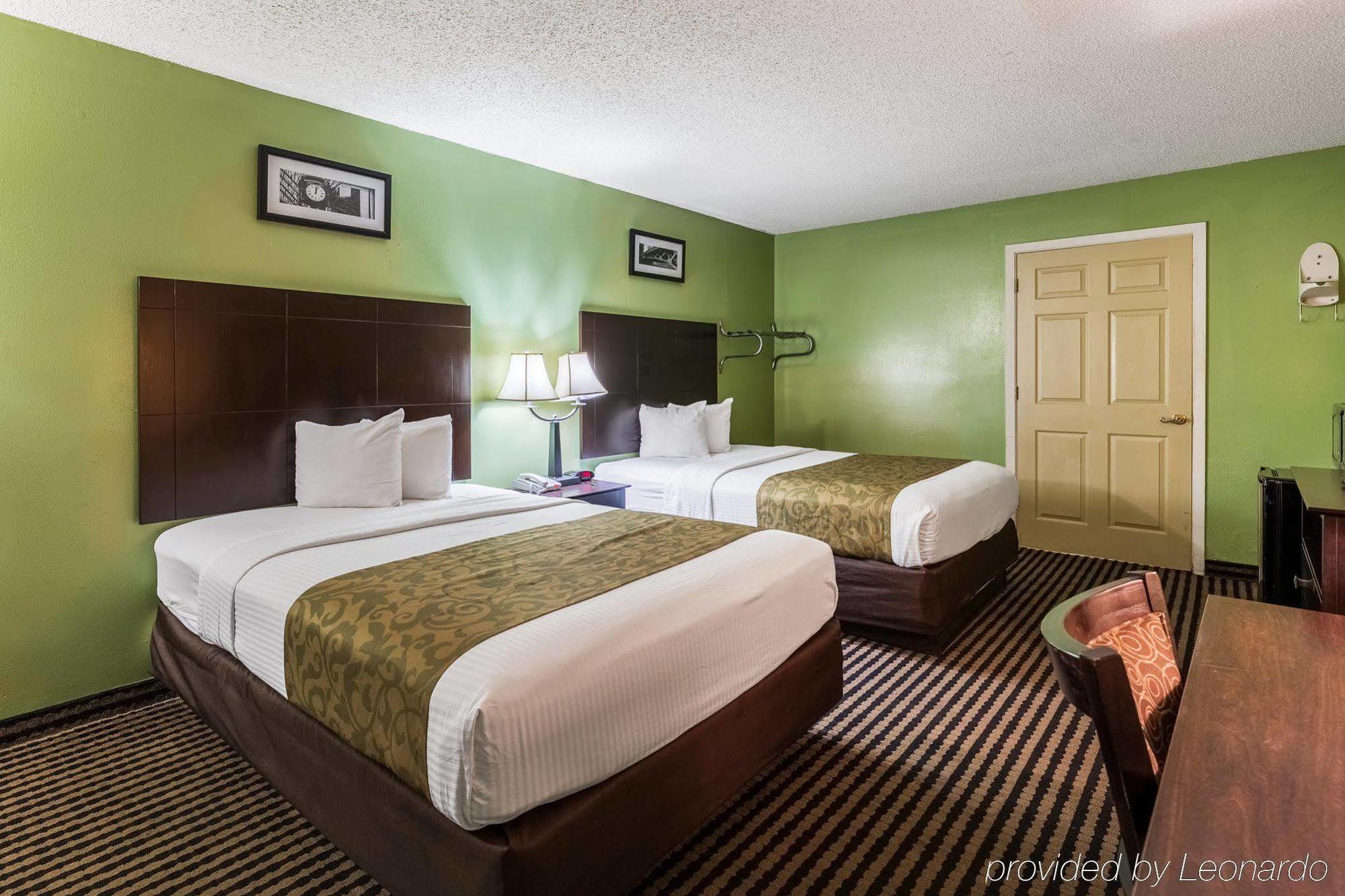 Rodeway Inn Alexandria Exterior photo