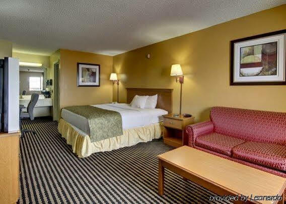 Rodeway Inn Alexandria Exterior photo